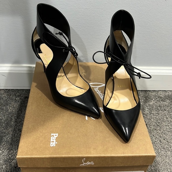 Christian Louboutin Shoes - AUTHENTIC Ferme Rouge Nappa Shiny Christian Louboutin Heels